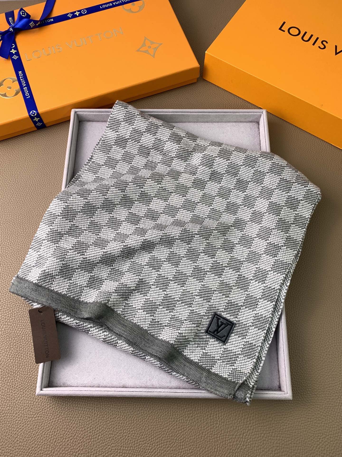 Louis Vuitton Scarf